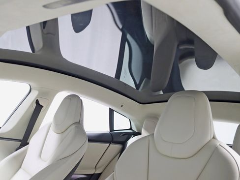 Used 2019 Tesla Model S 100D AWD/4WD image 30