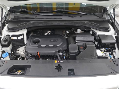 Used 2019 Hyundai Santa Fe SE w/ Cargo Package image 29