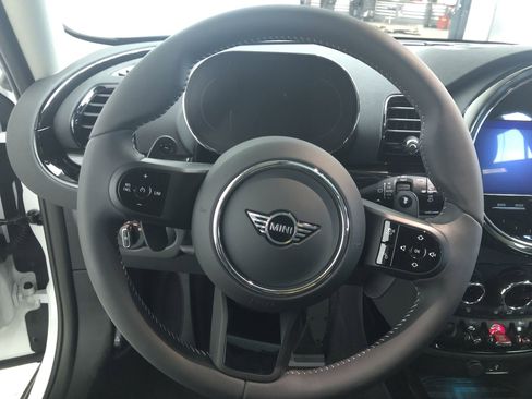 Certified 2024 MINI Cooper Clubman S image 17