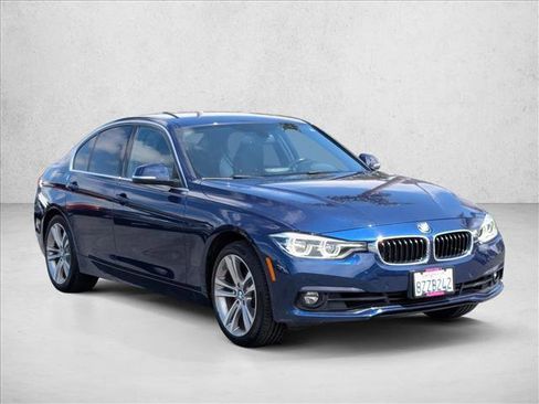 Used 2018 BMW 330i Sedan RWD image 3