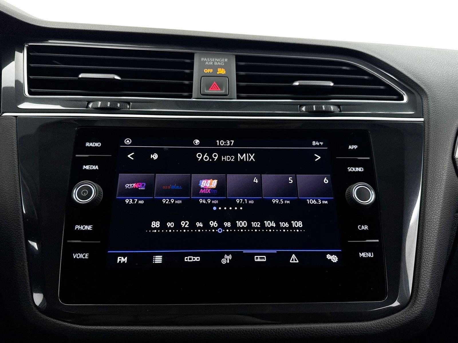 Used 2022 Volkswagen Tiguan SE FWD image 20