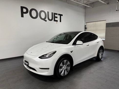 Used 2023 Tesla Model Y Long Range AWD/4WD image 2
