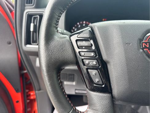 Certified 2025 Nissan Frontier PRO-4X AWD/4WD image 16