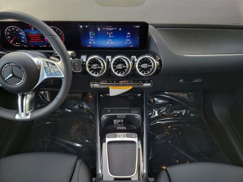 Certified 2026 Mercedes-Benz GLA 250 image 14