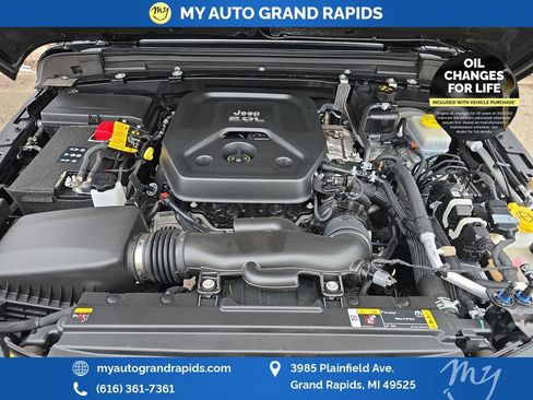 Used 2022 Jeep Wrangler Unlimited Sport AWD/4WD image 26