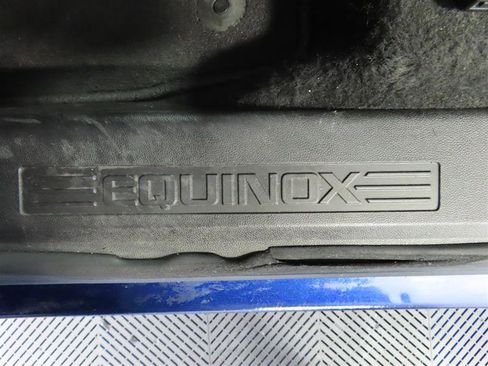 Used 2022 Chevrolet Equinox LT AWD/4WD image 12