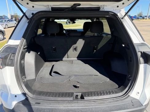 Used 2025 Chevrolet Equinox LT image 7