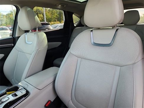 Certified 2023 Hyundai Tucson Limited w/ Cargo Package image 23