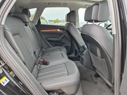 Used 2023 Audi Q5 2.0T Premium Plus w/ Premium Plus Package AWD/4WD image 18
