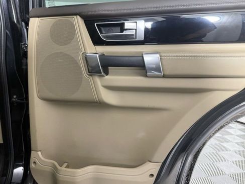 Used 2016 Land Rover LR4 HSE LUX image 28