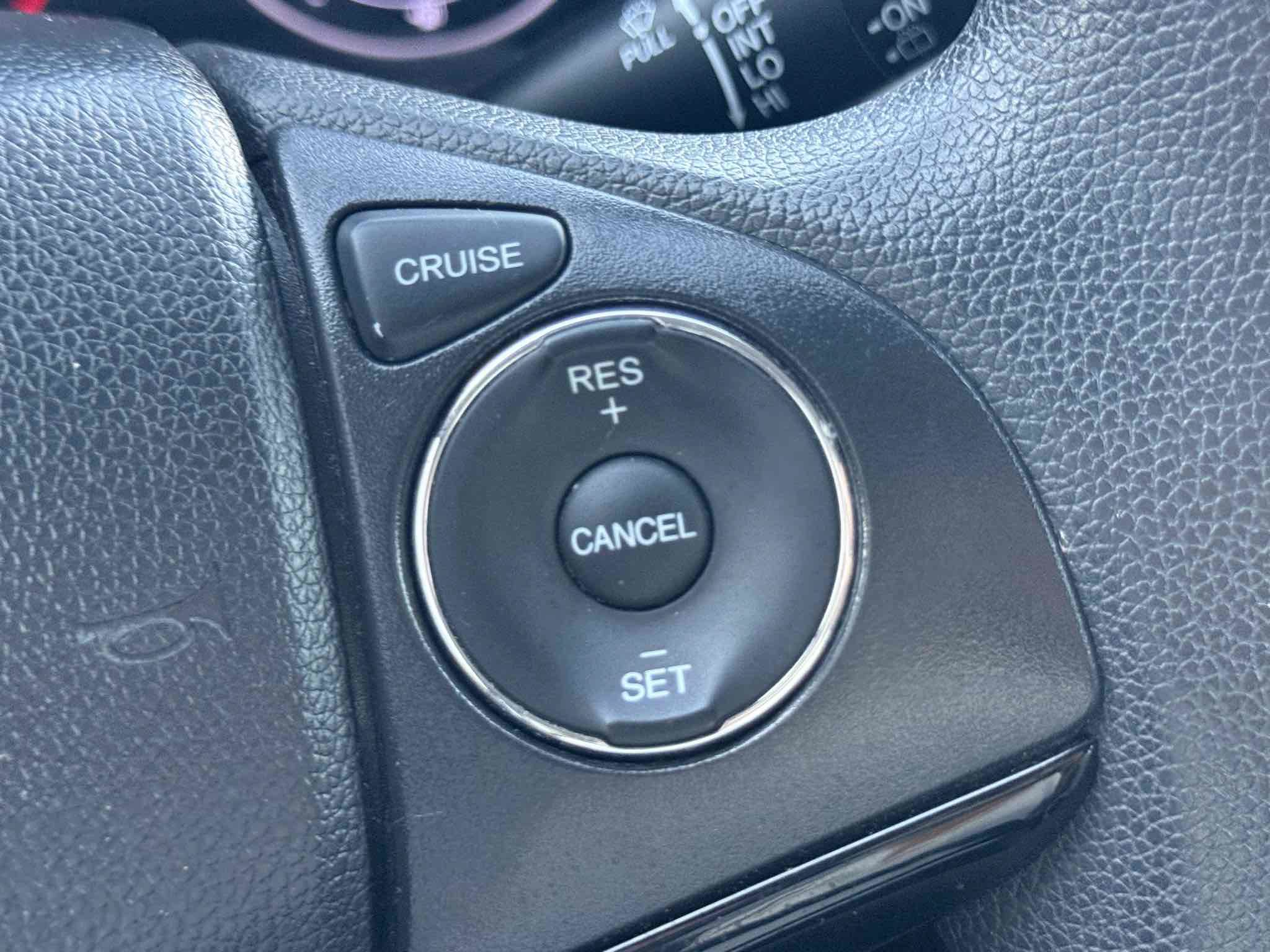 Used 2020 Honda HR-V LX image 95