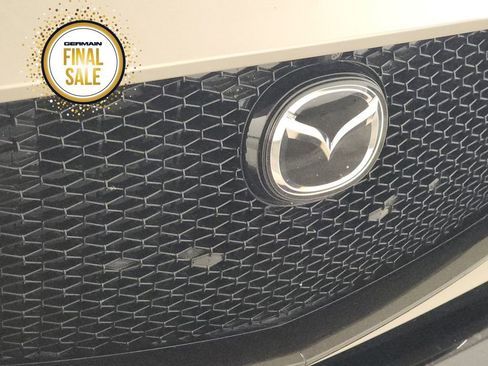 Certified 2025 MAZDA MAZDA3 Hatchback w/Premium Plus Pkg image 11