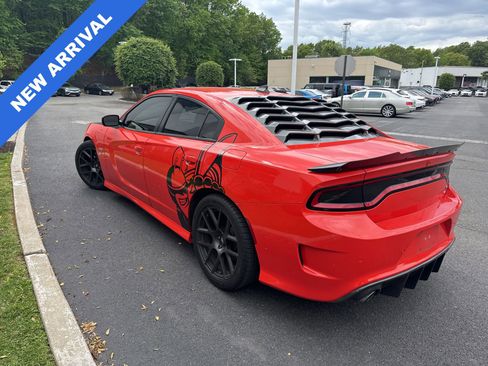 Used 2017 Dodge Charger R/T Scat Pack w/ Beats Audio Group RWD image 4