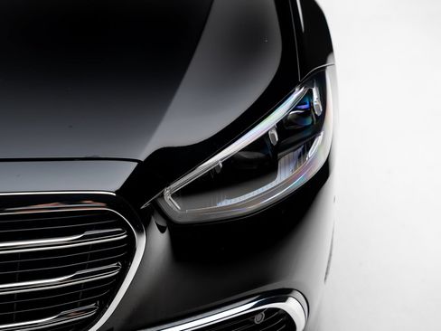 Used 2023 Mercedes-Benz S 580 4MATIC Sedan image 11