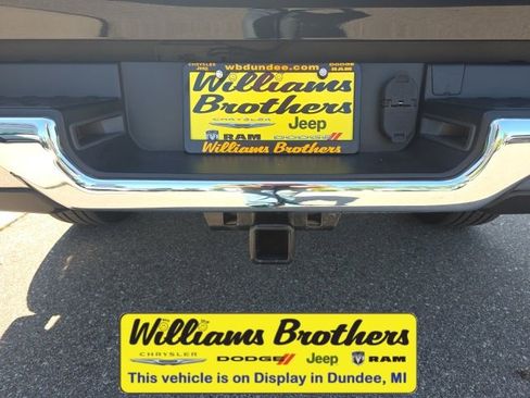 Used 2021 RAM 1500 Big Horn image 9