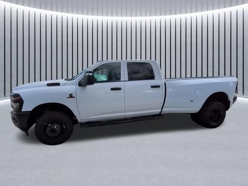New 2026 RAM 3500 Tradesman AWD/4WD image 5