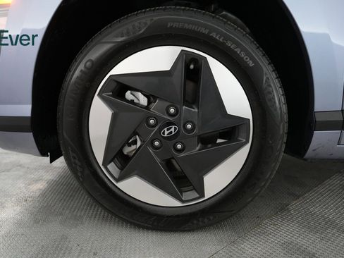 Used 2024 Hyundai Kona SEL image 18