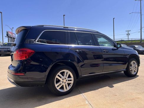 Used 2016 Mercedes-Benz GL 450 4MATIC image 5