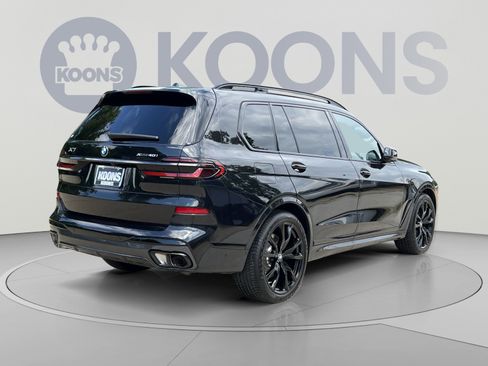 Used 2026 BMW X7 xDrive40i AWD/4WD image 7