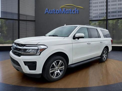 Used 2024 Ford Expedition Max XLT image 4