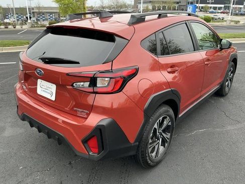 Used 2024 Subaru Crosstrek 2.0i Premium image 3