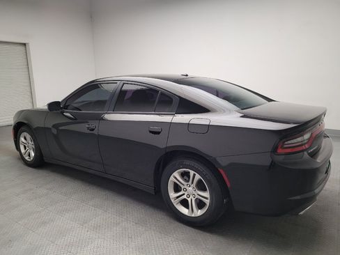 Used 2019 Dodge Charger SXT RWD image 3