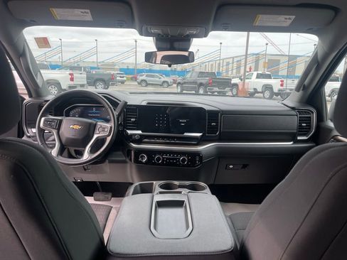 Used 2023 Chevrolet Silverado 1500 LT image 13