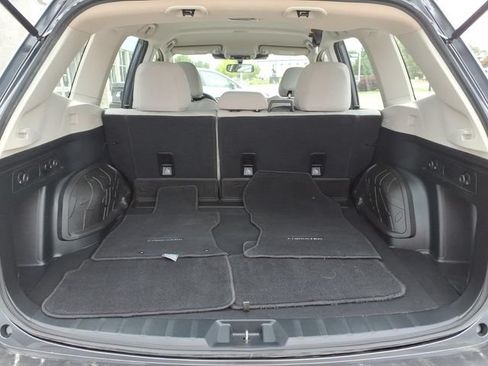 Used 2022 Subaru Forester AWD/4WD image 7