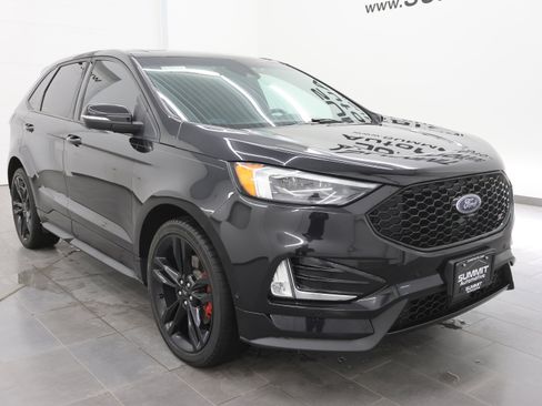 Used 2020 Ford Edge ST w/ Equipment Group 401A image 2
