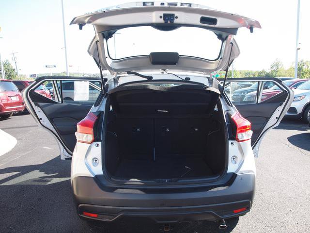 Used 2019 Nissan Kicks SV FWD image 5