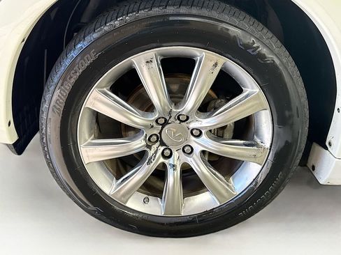 Used 2014 INFINITI QX80 2WD w/ Deluxe Touring Package image 43