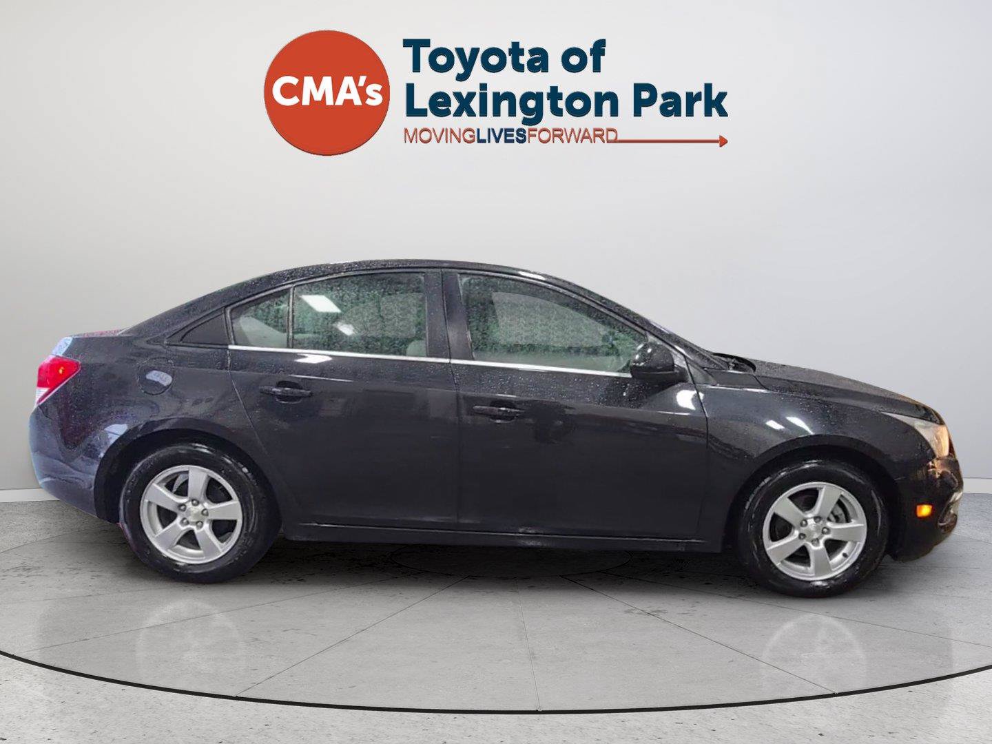 Used 2016 Chevrolet Cruze LT w/ Technology Package FWD image 6