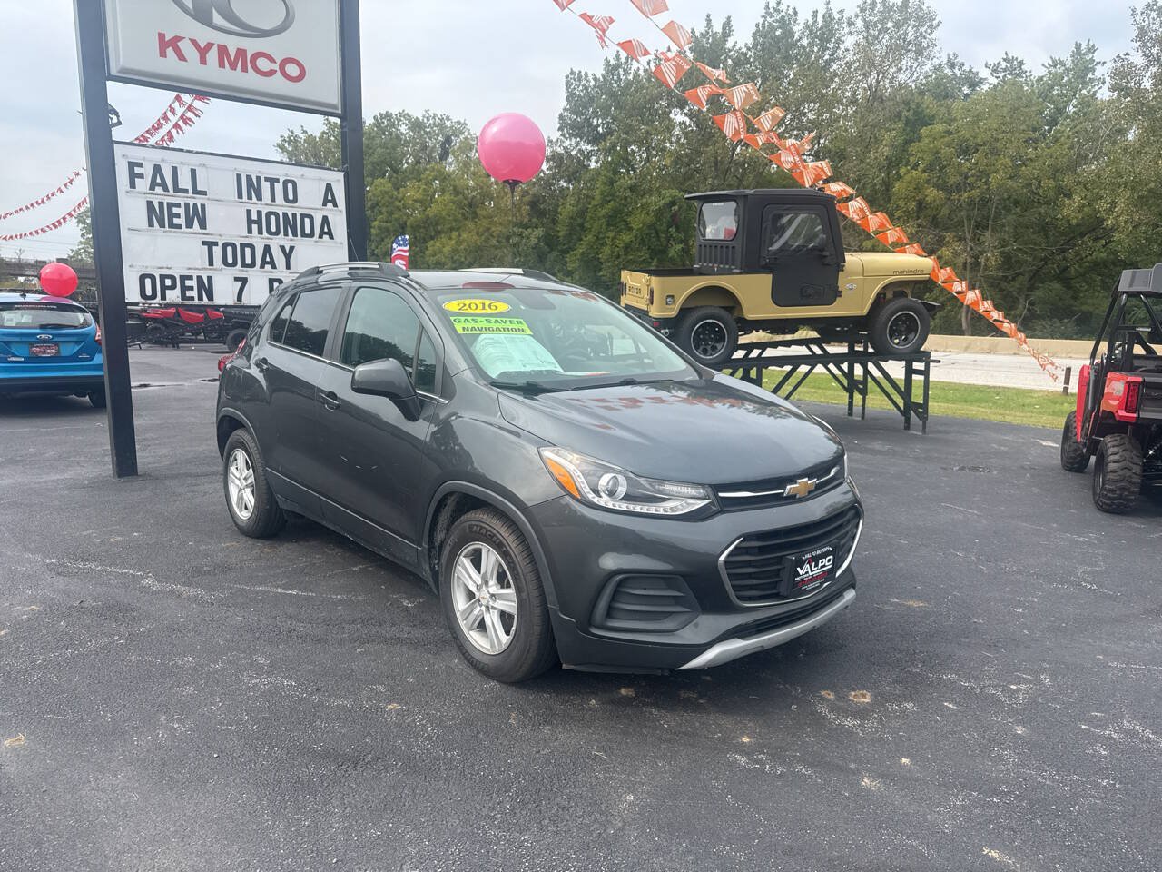 Used 2017 Chevrolet Trax LT FWD image 10