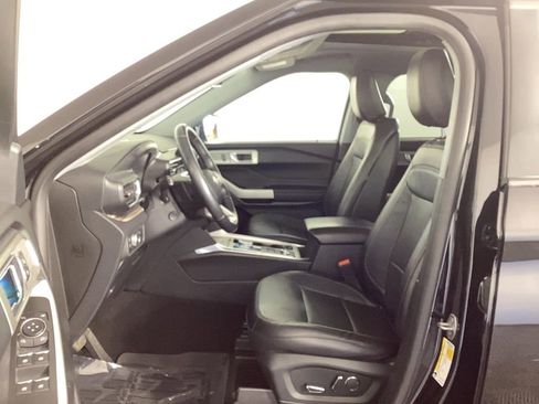 Used 2020 Ford Explorer Limited w/ Equipment Group 310A image 19