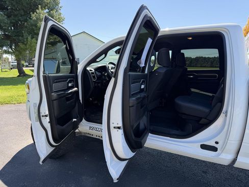 Used 2022 RAM 2500 Big Horn w/ Level A Equipment Group AWD/4WD image 34