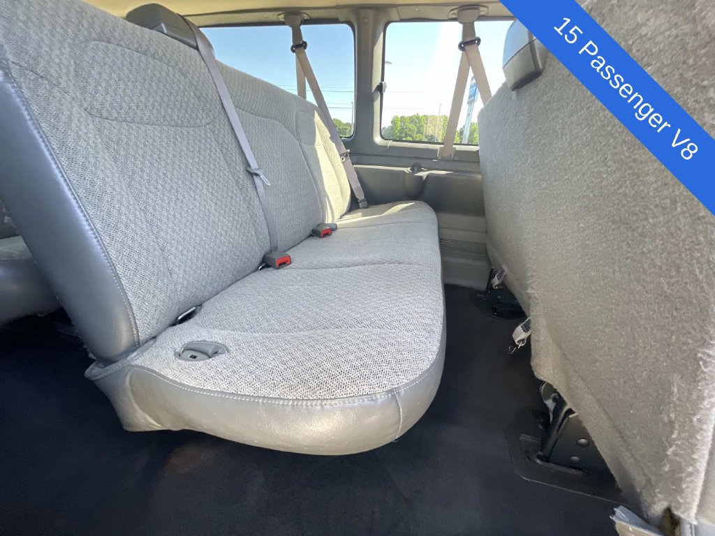 Used 2025 Chevrolet Express 3500 LT w/ LT Preferred Equipment Group RWD image 10