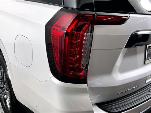 Certified 2023 GMC Yukon Denali Ultimate AWD/4WD image 22