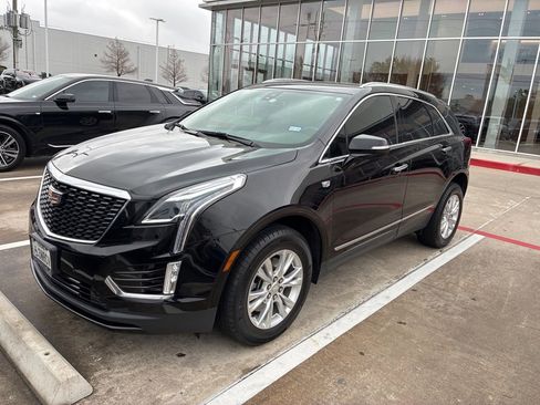 Certified 2024 Cadillac XT5 Luxury image 1