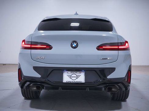 Used 2025 BMW X4 xDrive30i w/ M Sport Package AWD/4WD image 5
