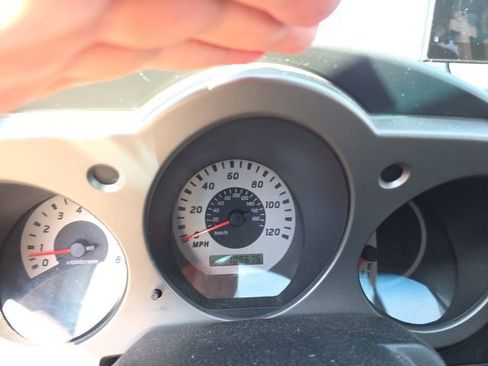 Used 2004 Nissan Frontier LE image 16