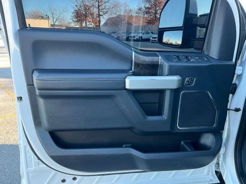 Used 2022 Ford F350 Lariat w/ Lariat Ultimate Package image 12