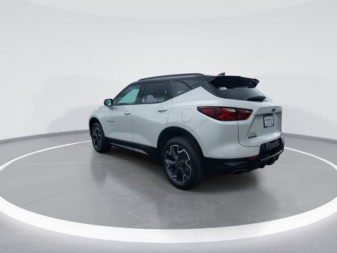 Used 2022 Chevrolet Blazer RS w/ Enhanced Convenience Package FWD image 6