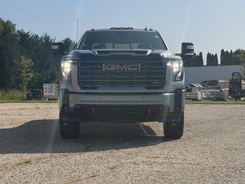 Used 2026 GMC Sierra 3500 AT4 w/ AT4 Premium Plus Package AWD/4WD image 5