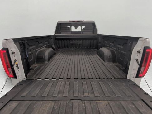 Used 2024 GMC Sierra 1500 AT4 w/ Technology Package AWD/4WD image 15