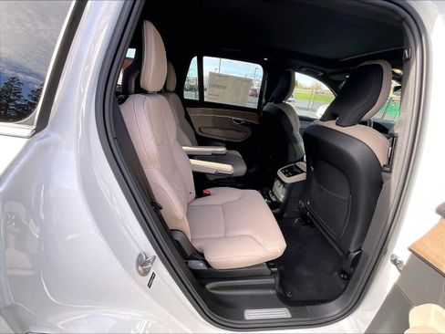 New 2026 Volvo XC90 T8 Plus w/ Protection Package Premier image 27