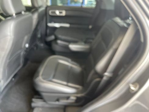 Used 2022 Ford Explorer XLT w/ Equipment Group 202A AWD/4WD image 57