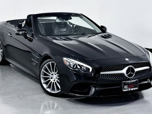 Used 2017 Mercedes-Benz SL 550 image 3