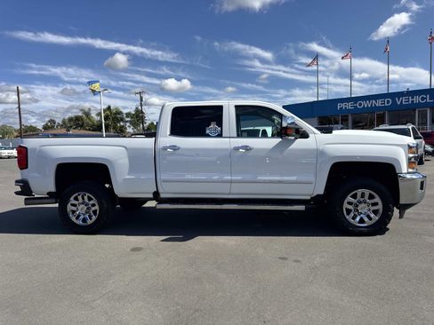 Used 2019 Chevrolet Silverado 2500 LTZ w/ Duramax Plus Package image 4