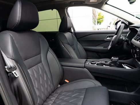 New 2026 Nissan Rogue Platinum w/ Platinum Premium Package image 26