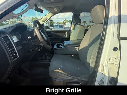 Used 2017 RAM 5500 Tradesman w/ Chrome Appearance Group image 11